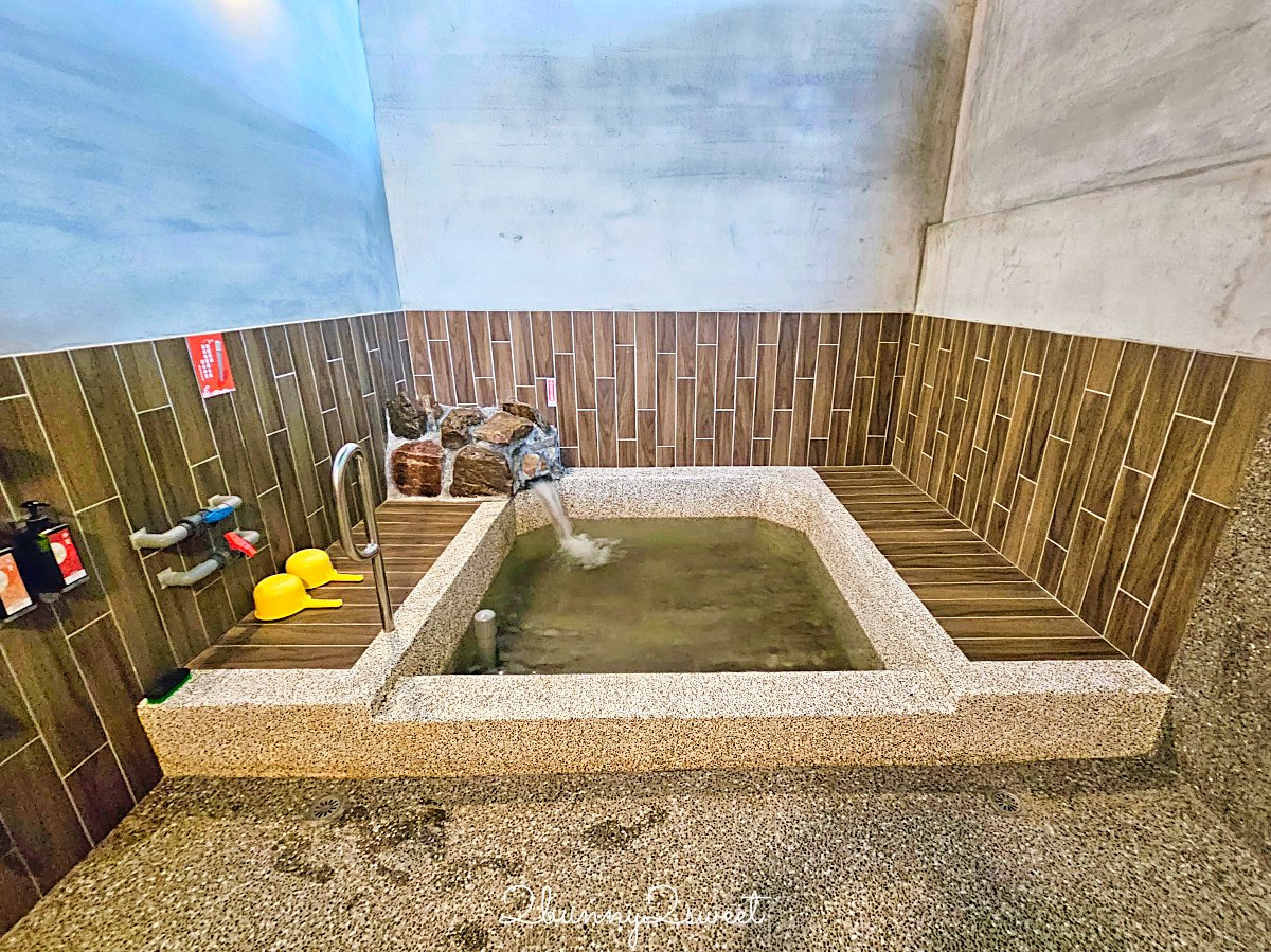 【礁溪平價湯屋】綠水溫泉：全新開幕森林系溫泉、超大浴池質感首選 @兔兒毛毛姊妹花