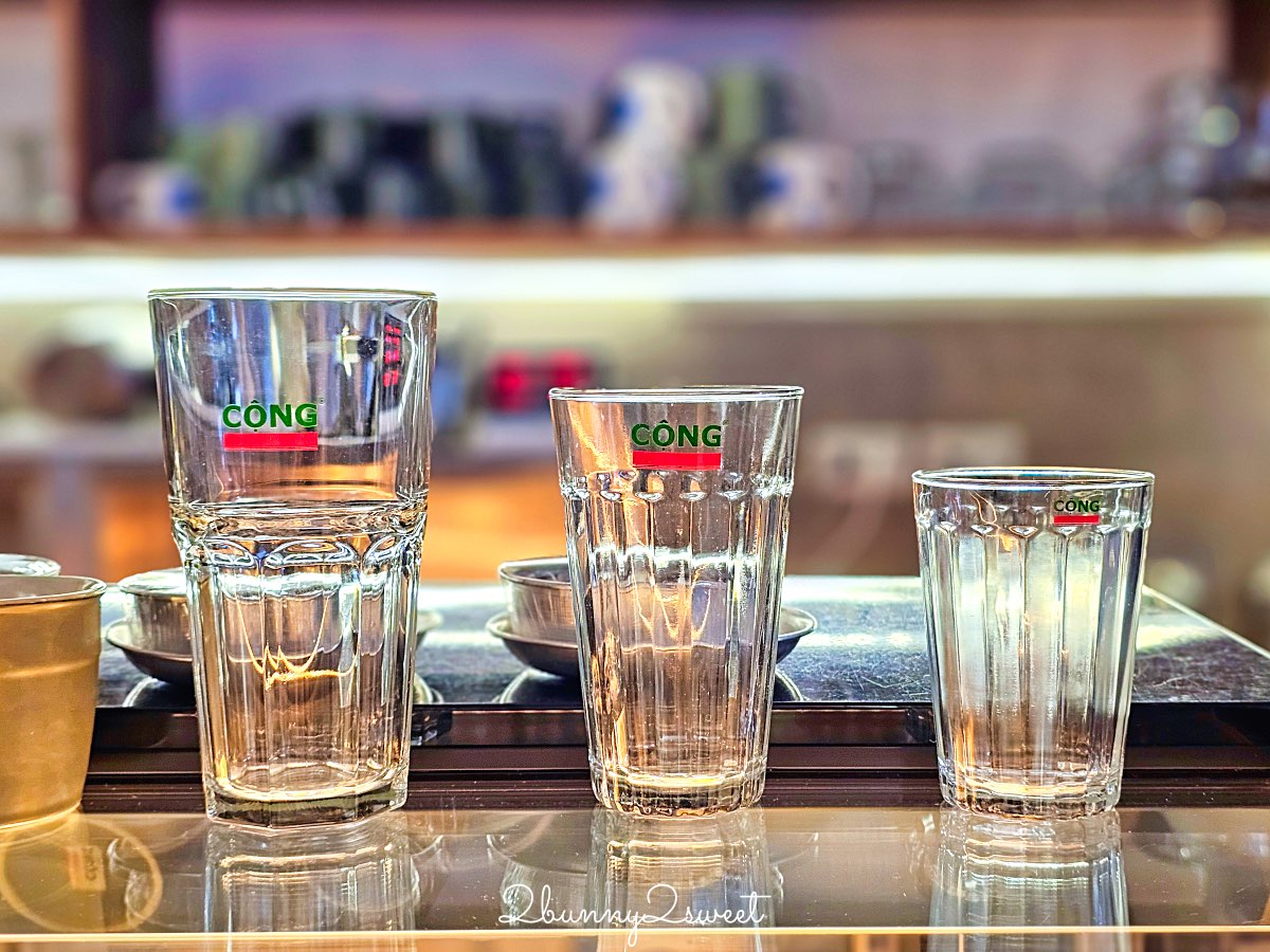 松山美食【共咖啡 Cộng C&agrave; Ph&ecirc; 台北光復南店】越南復古咖啡館與招牌椰子咖啡一次體驗 @兔兒毛毛姊妹花