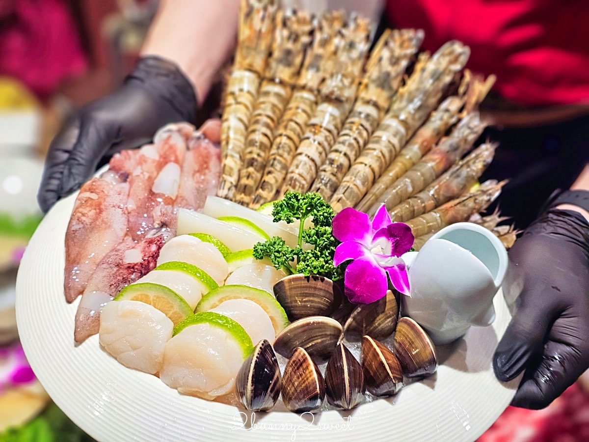 【君曜雞湯】信義區最強雞湯火鍋，人蔘花膠全雞排翅金湯涮A5和牛、龍蝦海鮮超過癮 @兔兒毛毛姊妹花