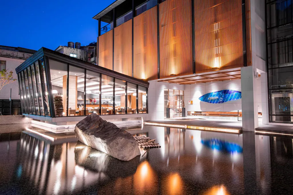 【烏來一日遊攻略】烏來老街、台車、瀑布、雲仙樂園、美人湯溫泉｜交通、行程、美食、湯屋一次看 @兔兒毛毛姊妹花