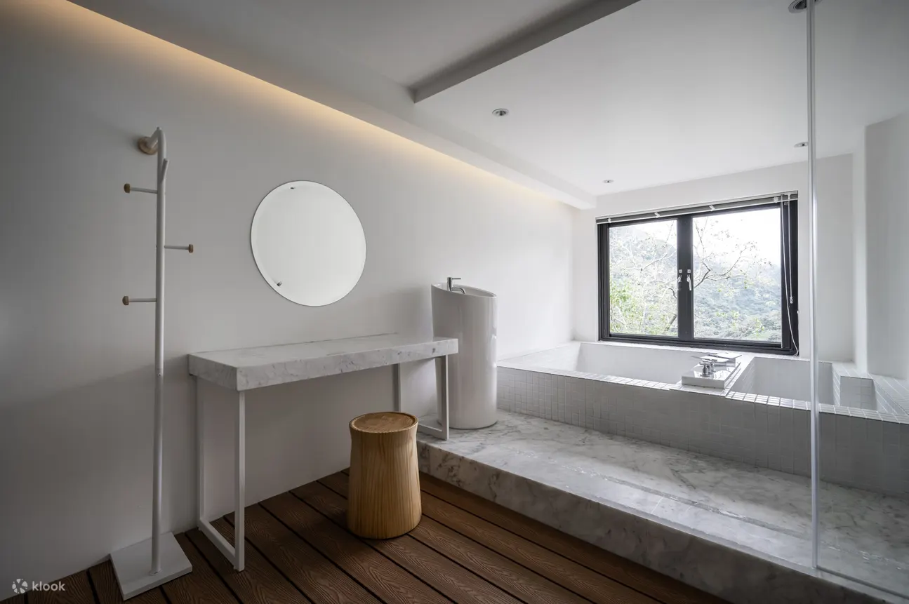 【烏來一日遊攻略】烏來老街、台車、瀑布、雲仙樂園、美人湯溫泉｜交通、行程、美食、湯屋一次看 @兔兒毛毛姊妹花