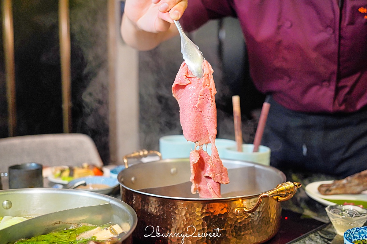 【二本松涮涮屋】台北頂級涮涮鍋開箱～日本活體帝王蟹松葉蟹、和牛、桌邊服務、代訂花束一次到位 @兔兒毛毛姊妹花