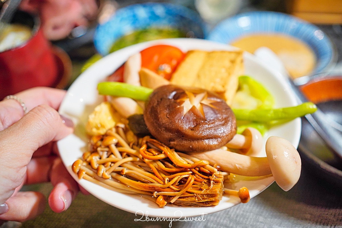 【二本松涮涮屋】台北頂級涮涮鍋開箱～日本活體帝王蟹松葉蟹、和牛、桌邊服務、代訂花束一次到位 @兔兒毛毛姊妹花