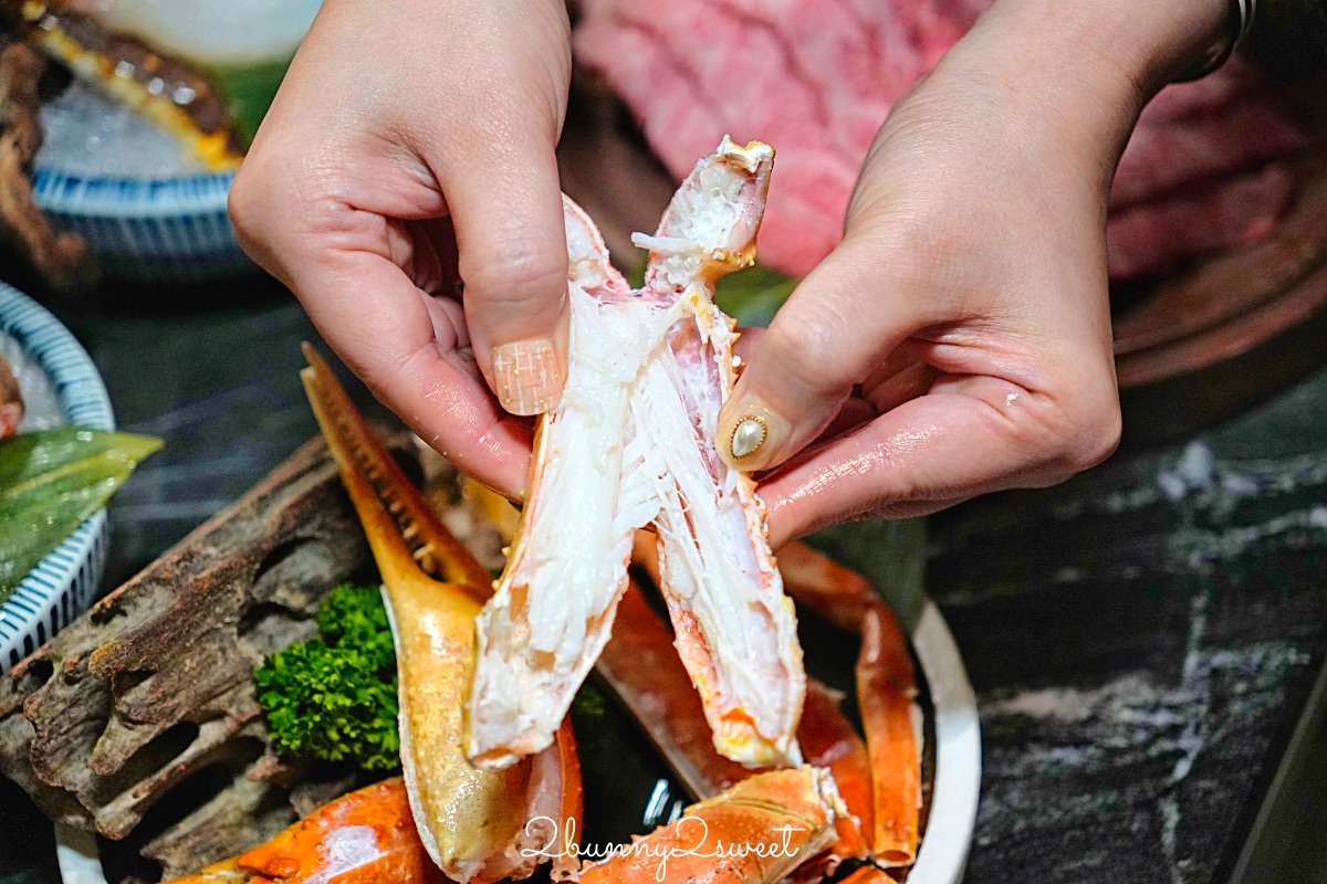 【二本松涮涮屋】台北頂級涮涮鍋開箱～日本活體帝王蟹松葉蟹、和牛、桌邊服務、代訂花束一次到位 @兔兒毛毛姊妹花