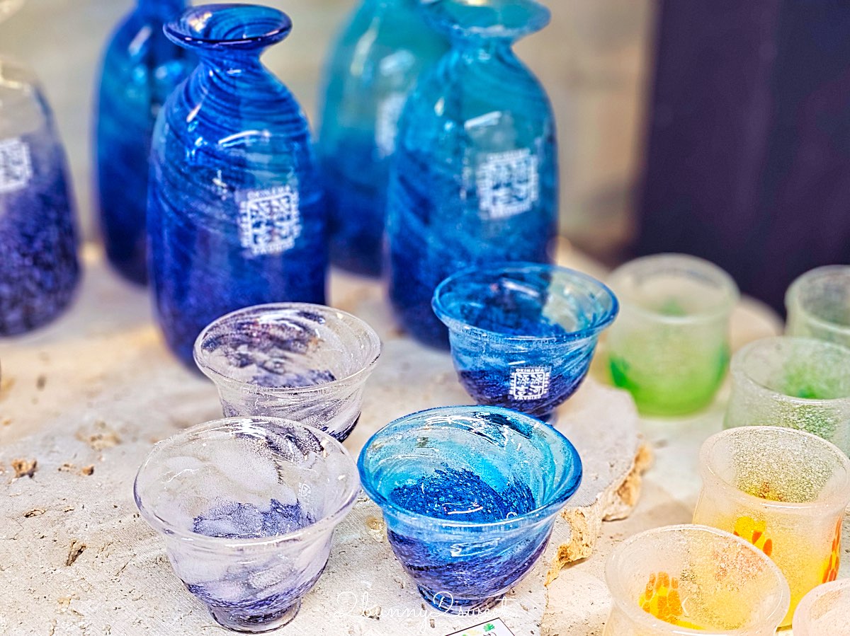 【沖繩伴手禮攻略】必買零食、雪鹽甜點、辣油調味料、琉璃工藝一次整理 @兔兒毛毛姊妹花