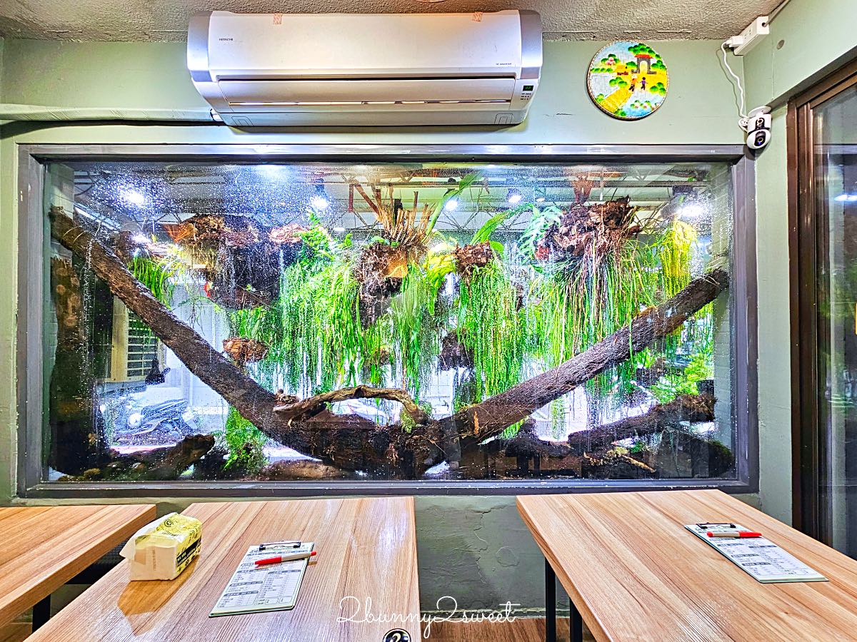 【古芝米線越南美食】台北民生社區美食～被整面綠牆包圍的道地越南河粉小店 @兔兒毛毛姊妹花