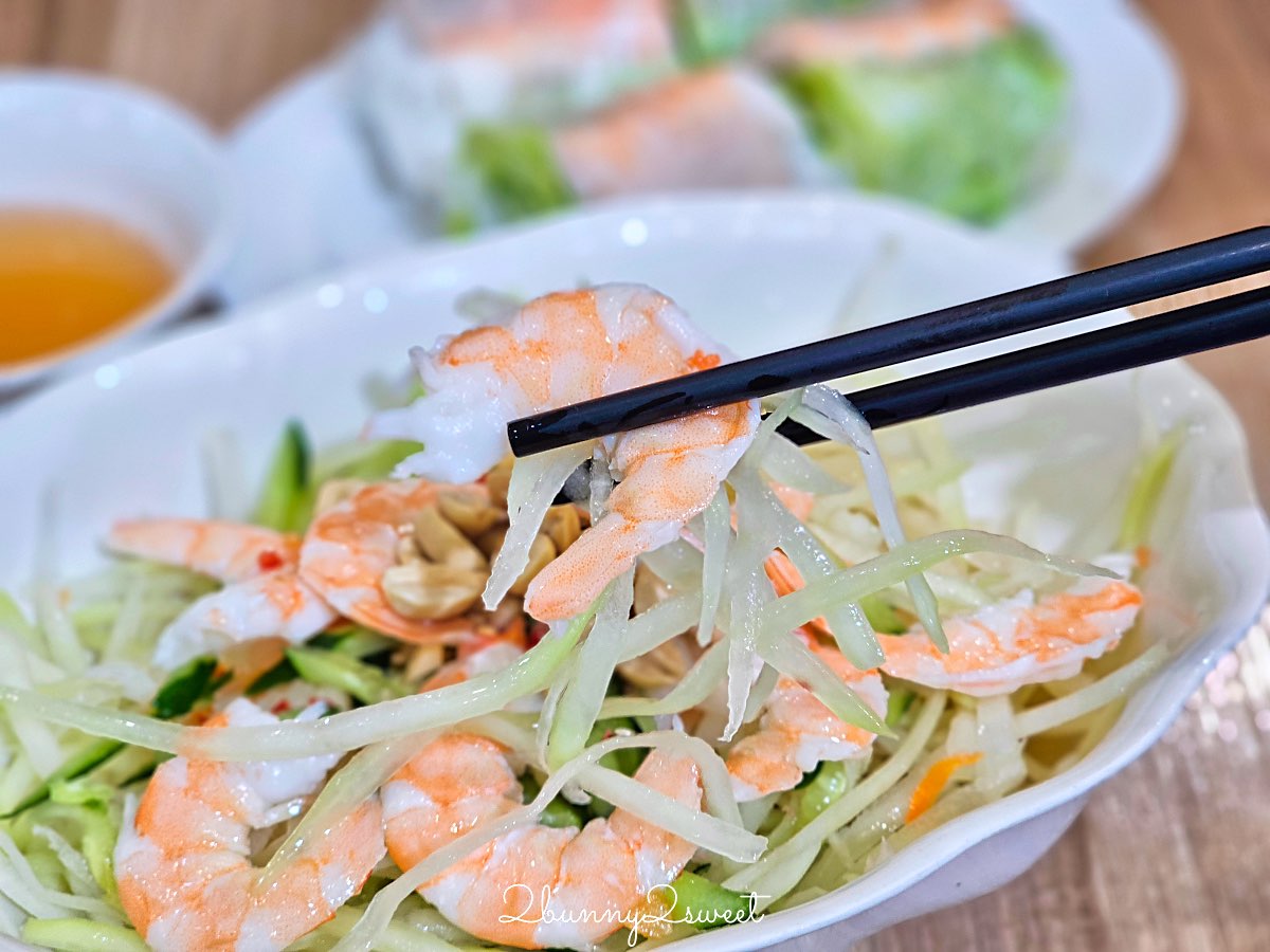 【古芝米線越南美食】台北民生社區美食～被整面綠牆包圍的道地越南河粉小店 @兔兒毛毛姊妹花