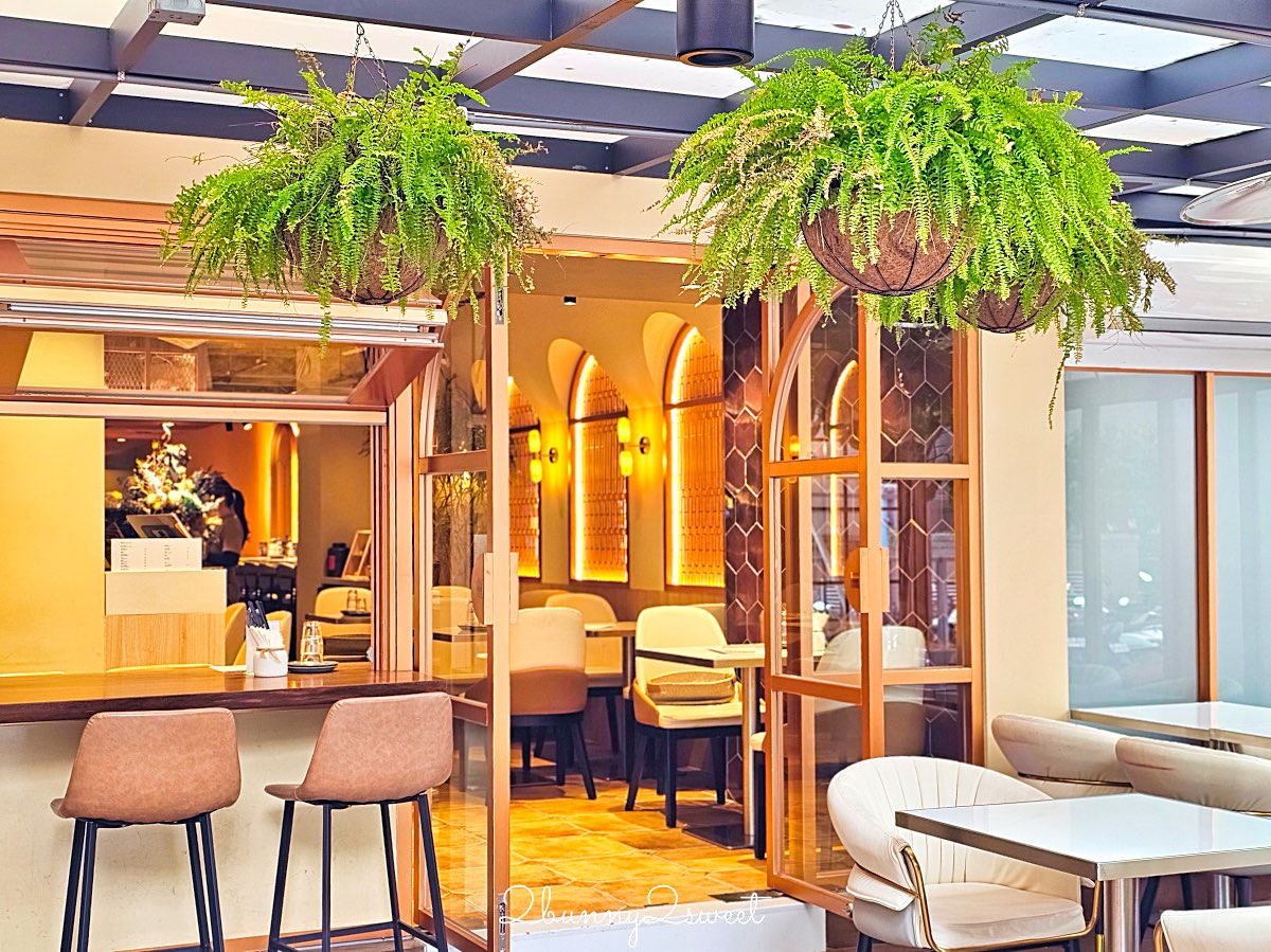 【Pastaio Noodle Cafe】創意義大利麵＋極厚布蕾吐司，結合咖啡館與餐酒館風格的小巨蛋人氣餐廳 @兔兒毛毛姊妹花