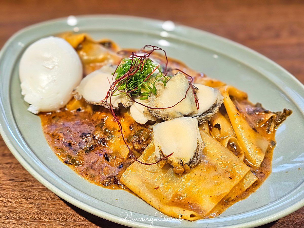 【Pastaio Noodle Cafe】創意義大利麵＋極厚布蕾吐司，結合咖啡館與餐酒館風格的小巨蛋人氣餐廳 @兔兒毛毛姊妹花