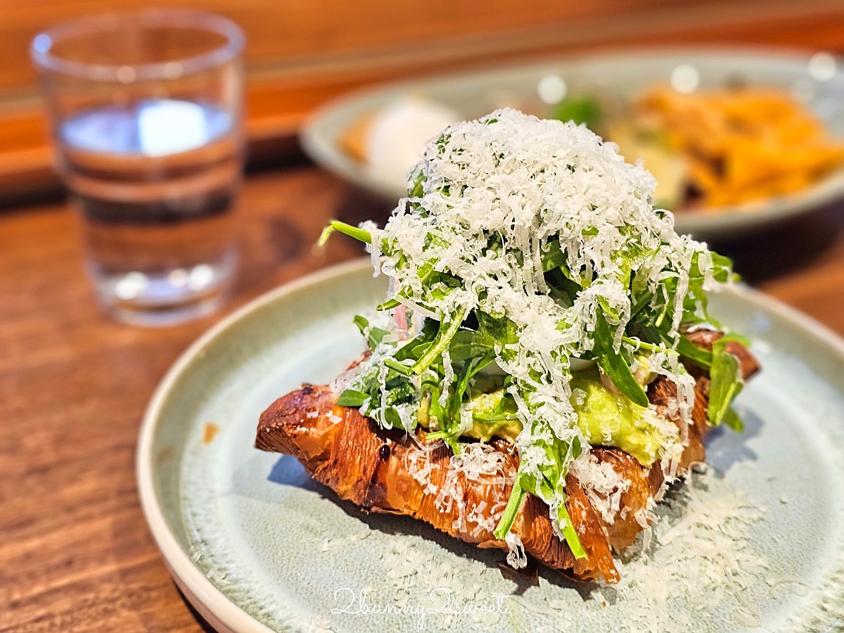 【Pastaio Noodle Cafe】創意義大利麵＋極厚布蕾吐司，結合咖啡館與餐酒館風格的小巨蛋人氣餐廳 @兔兒毛毛姊妹花