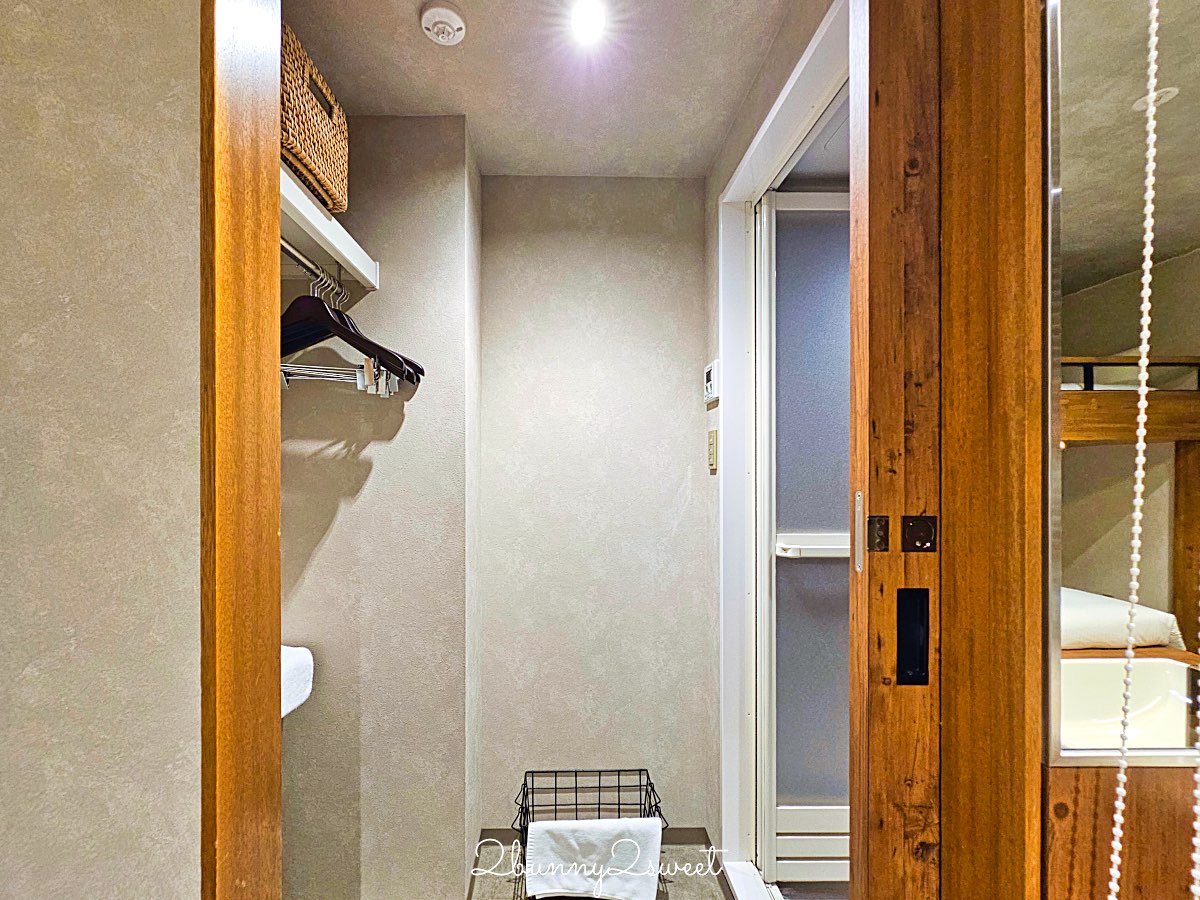 【Lacer沖繩那霸美榮橋】可住6人家庭房實拍開箱｜那霸親子飯店推薦、美榮橋站住宿、無人自助入住完整教學 @兔兒毛毛姊妹花