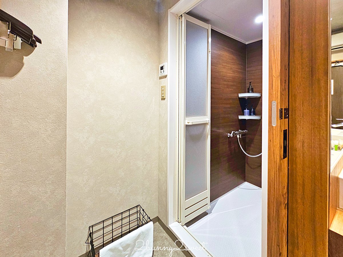 【Lacer沖繩那霸美榮橋】可住6人家庭房實拍開箱｜那霸親子飯店推薦、美榮橋站住宿、無人自助入住完整教學 @兔兒毛毛姊妹花