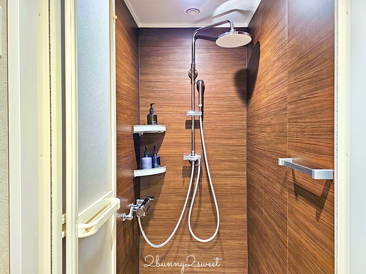 【Lacer沖繩那霸美榮橋】可住6人家庭房實拍開箱｜那霸親子飯店推薦、美榮橋站住宿、無人自助入住完整教學 @兔兒毛毛姊妹花