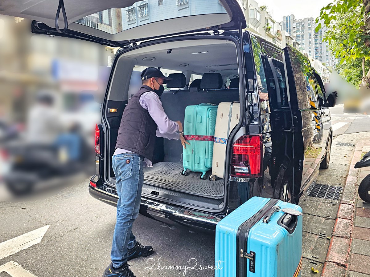 【漢聲租車機場接送推薦】合法登記、第三方支付、無菸小巴、離峰優惠，4大＋4咖大行李實搭分享 @兔兒毛毛姊妹花