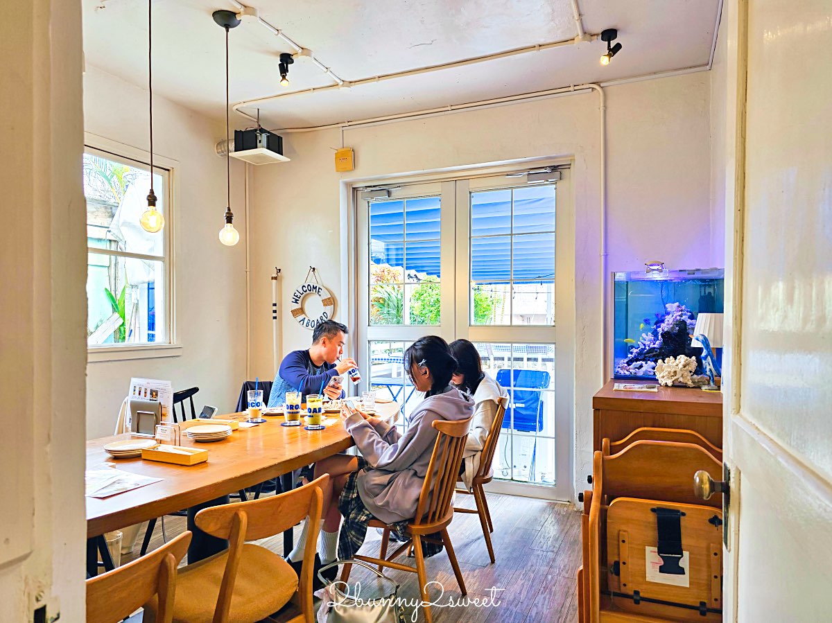 沖繩港川外人住宅 【Cocoroar Cafe】媲美幸福鬆餅的超人氣舒芙蕾名店，一定要預約 @兔兒毛毛姊妹花