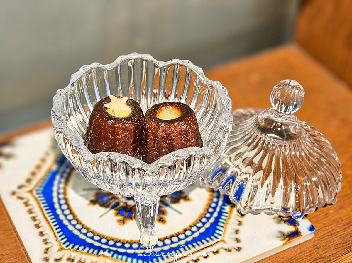 【Houki Boshi ほうき星】沖繩港川外人住宅黑糖可麗露專賣店｜必買沖繩伴手禮 @兔兒毛毛姊妹花