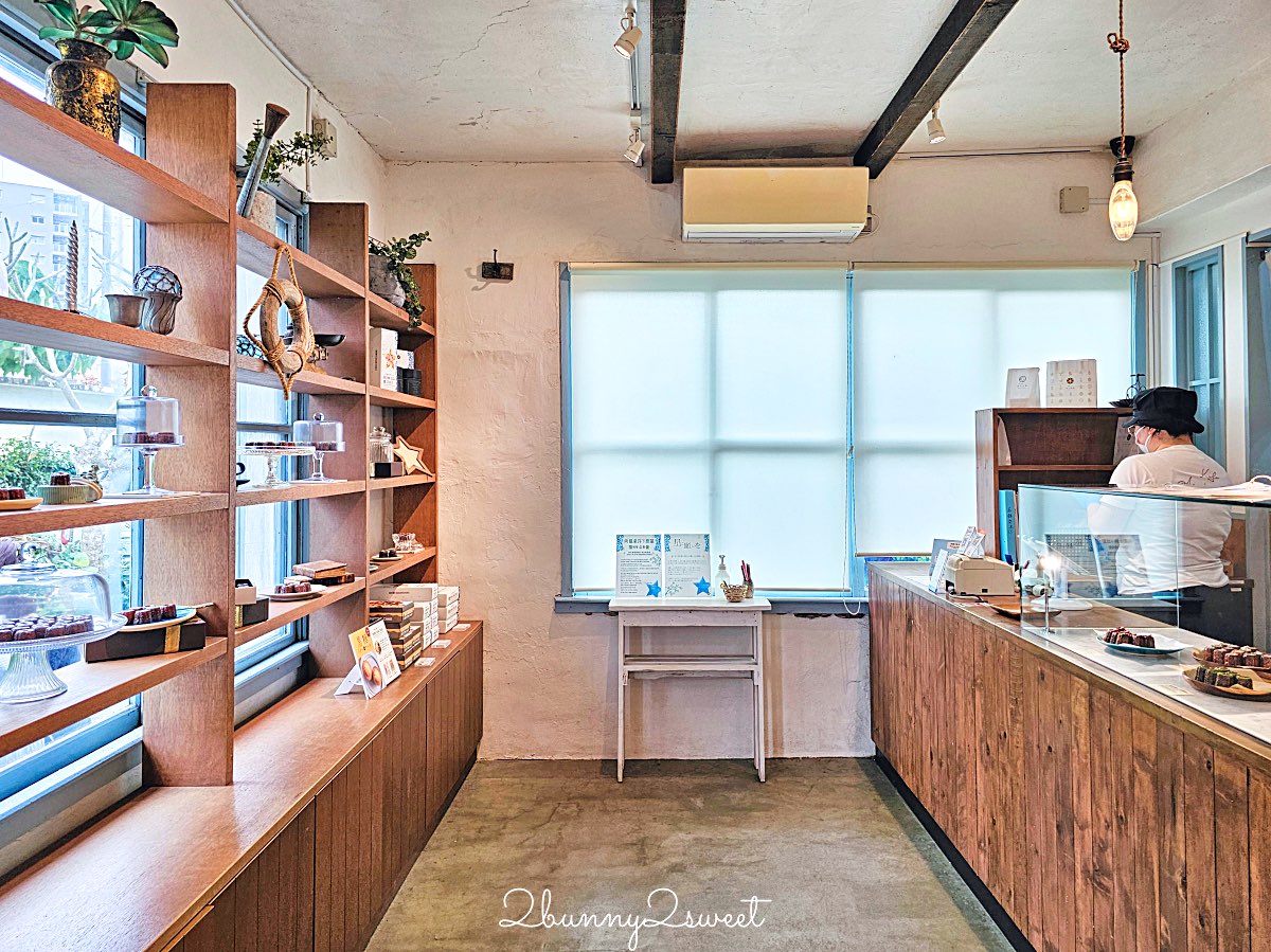 【Houki Boshi ほうき星】沖繩港川外人住宅黑糖可麗露專賣店｜必買沖繩伴手禮 @兔兒毛毛姊妹花