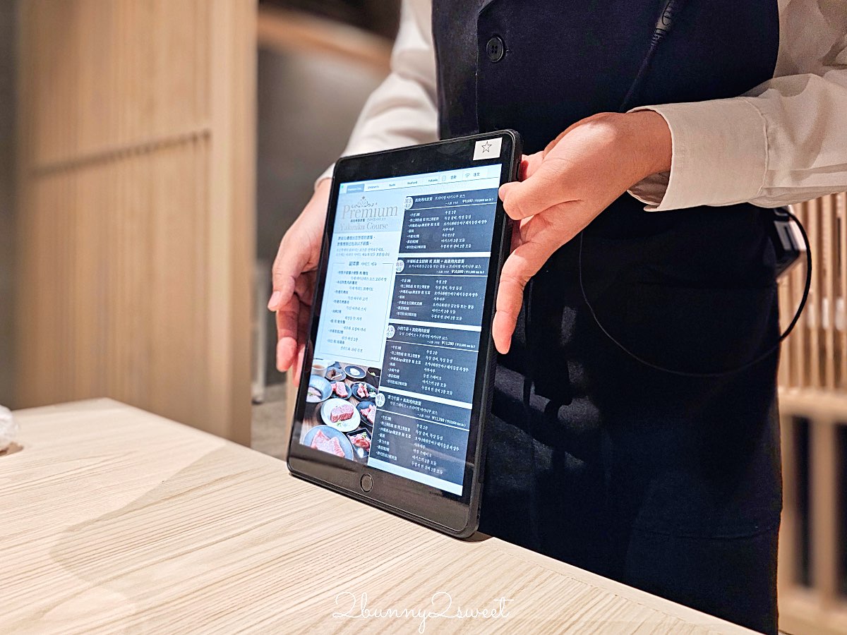 沖繩燒肉推薦【琉球の牛 那覇久茂地】國際通和牛燒肉訂位攻略＋菜單價格，必吃和牛名店 @兔兒毛毛姊妹花