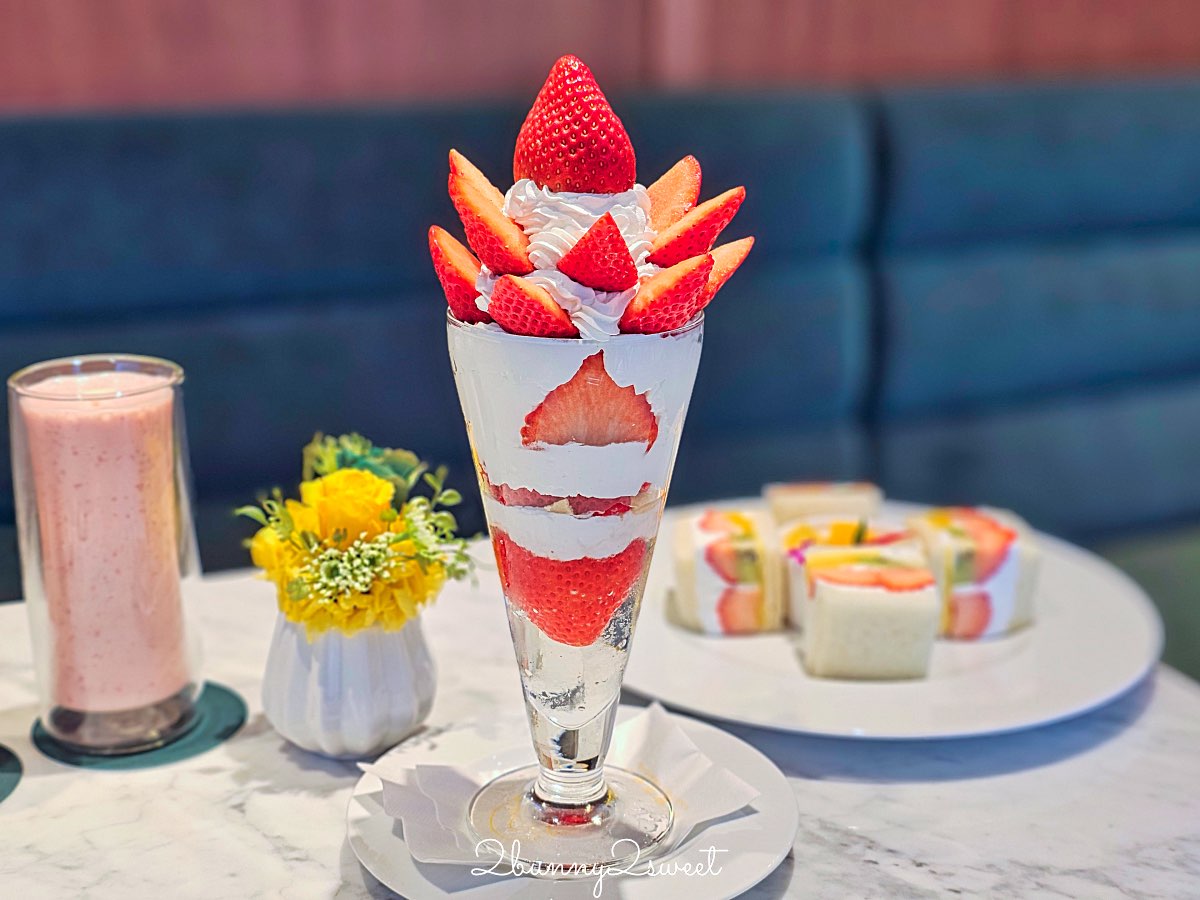 【琉貿果実苑】沖繩咖啡廳國際通必吃草莓聖代、水果三明治｜那霸下午茶推薦 @兔兒毛毛姊妹花