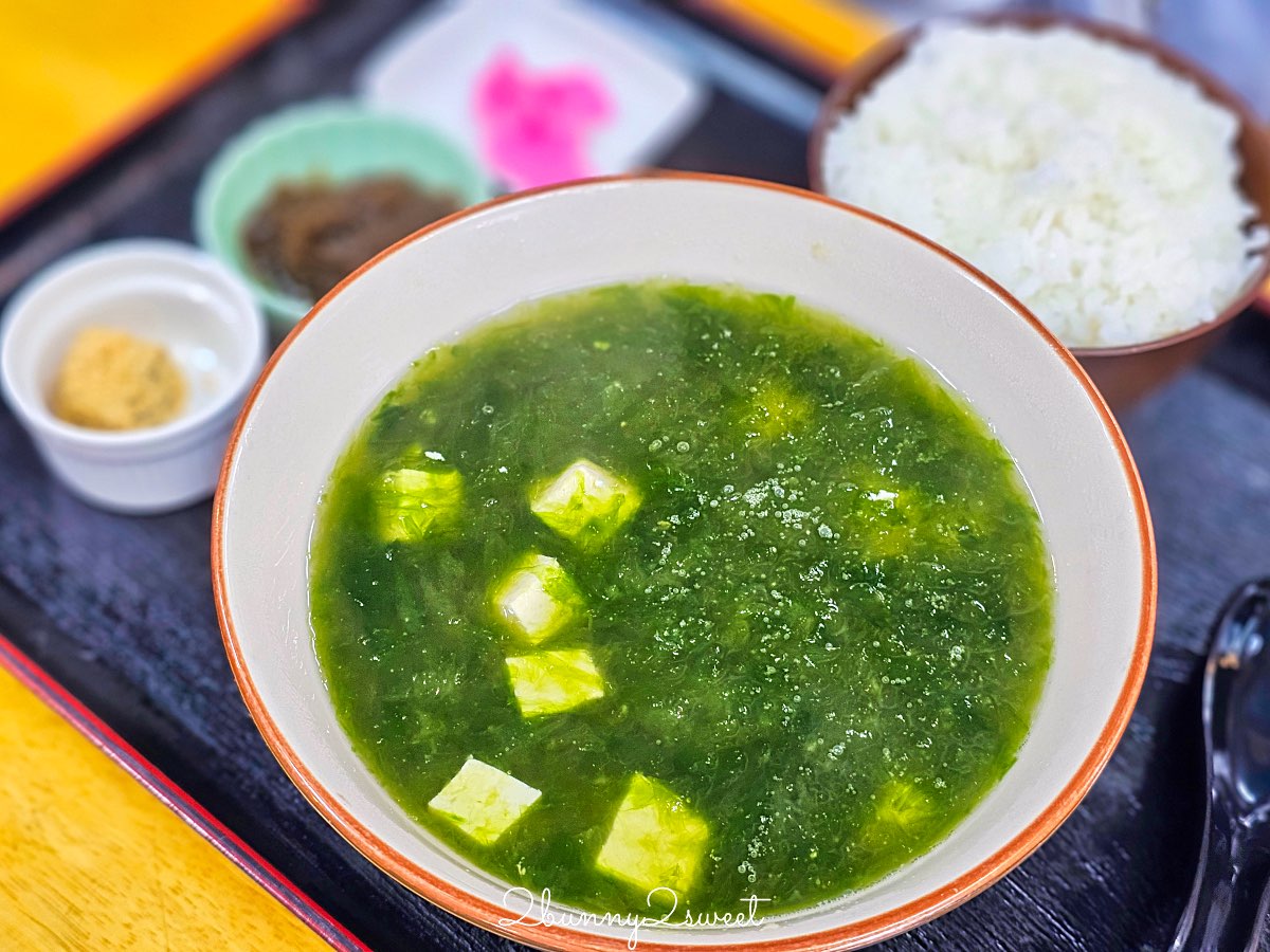 【魚屋直營食堂 魚まる】在地魚舖直營沖繩那霸海鮮餐廳，超澎湃海鮮丼與家常定食攻略 @兔兒毛毛姊妹花