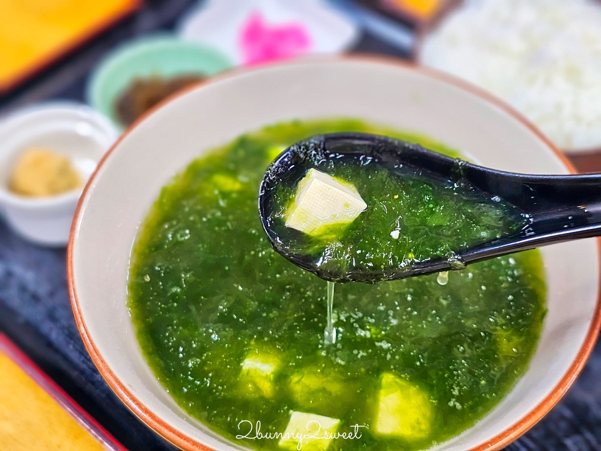 【魚屋直營食堂 魚まる】在地魚舖直營沖繩那霸海鮮餐廳，超澎湃海鮮丼與家常定食攻略 @兔兒毛毛姊妹花