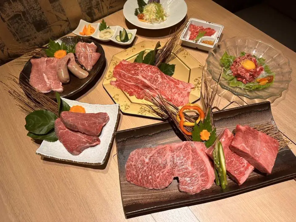【沖繩美食懶人包】30間必吃餐廳推薦＋美食地圖：A&W、蝦蝦飯、燒肉、海景咖啡、魚市場一次整理 @兔兒毛毛姊妹花