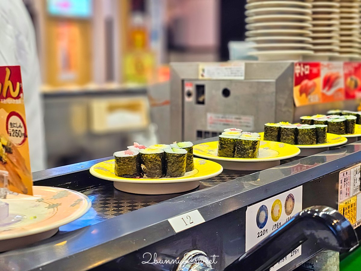 【元祖壽司】東京平價壽司推薦：東京人日常吃的迴轉壽司，一盤138円起 下班快速吃壽司的老字號名店 @兔兒毛毛姊妹花