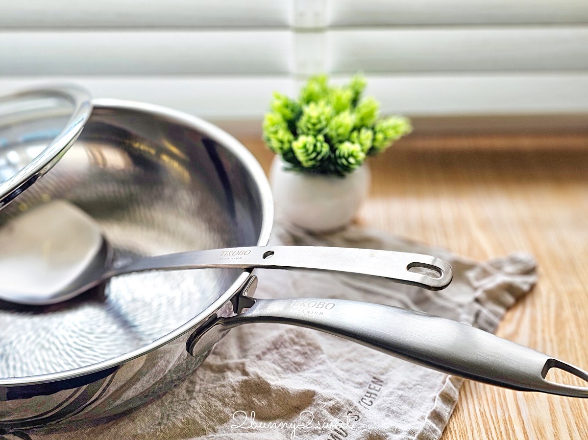 【TiCOOK 鈦鈦鍋】鈦工坊純鈦炒鍋開箱實測：羽翼錘紋物理不沾、IH爐可用、洗碗機清潔～告別塗層耗損的健康鍋具選擇 @兔兒毛毛姊妹花