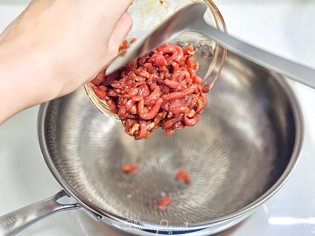 【TiCOOK 鈦鈦鍋】鈦工坊純鈦炒鍋開箱實測：羽翼錘紋物理不沾、IH爐可用、洗碗機清潔～告別塗層耗損的健康鍋具選擇 @兔兒毛毛姊妹花