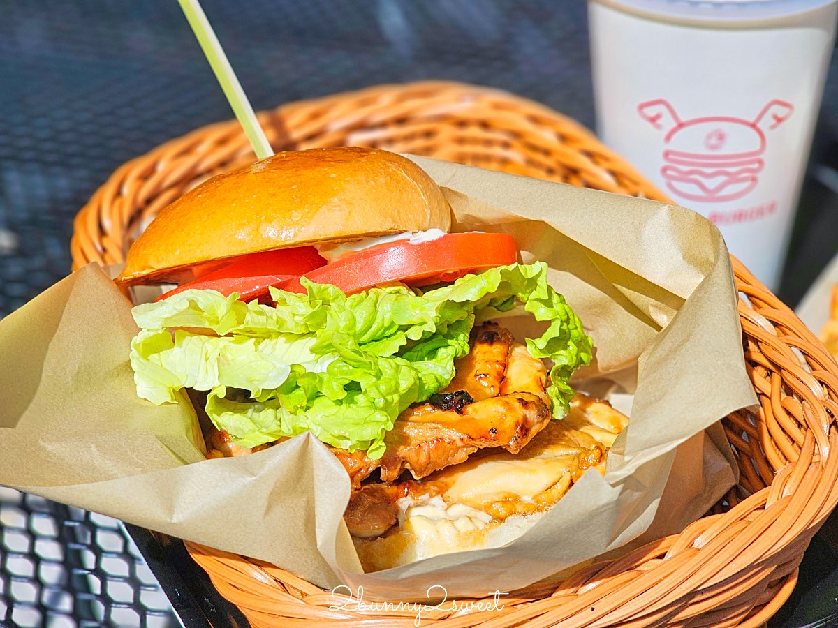 【鳥貴族漢堡 TORIKI BURGER】京都伏見稻荷美食:燒鳥變身雞肉漢堡!千本鳥居旁必吃平價美食 @兔兒毛毛姊妹花 【鳥貴族漢堡 TORIKI BURGER】京都伏見稻荷美食:燒鳥變身雞肉漢堡!千本鳥居旁必吃平價美食 @兔兒毛毛姊妹花