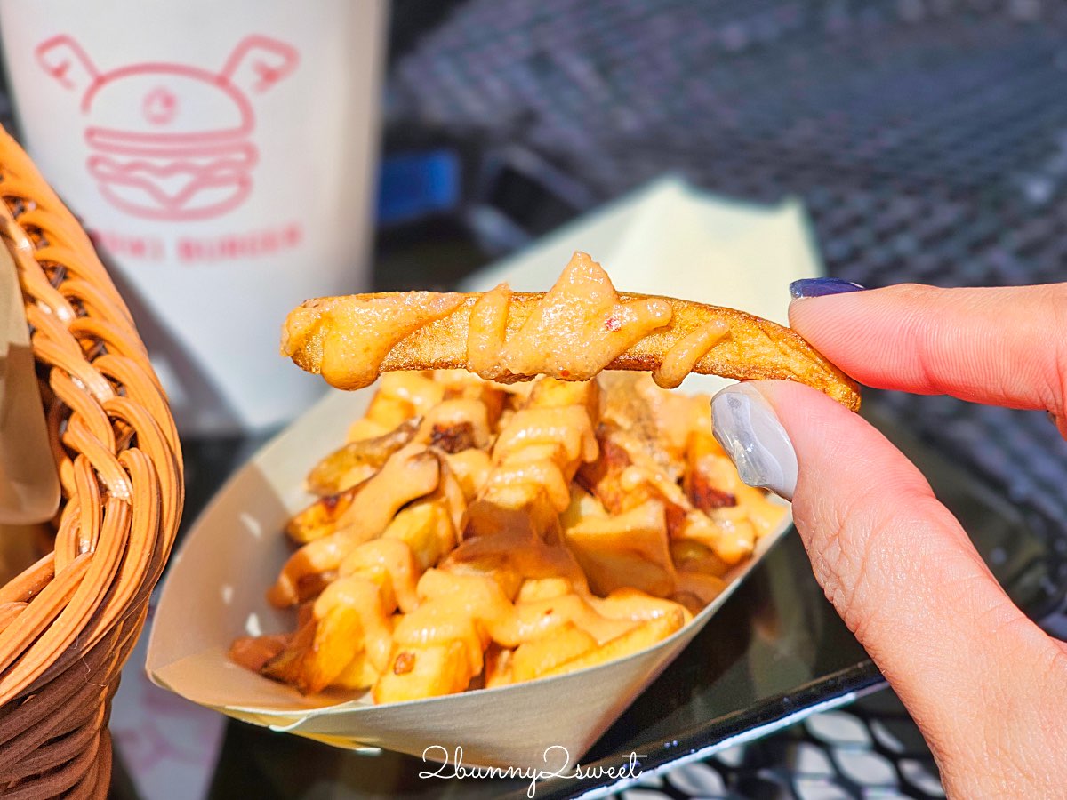 【鳥貴族漢堡 TORIKI BURGER】京都伏見稻荷美食:燒鳥變身雞肉漢堡!千本鳥居旁必吃平價美食 @兔兒毛毛姊妹花 【鳥貴族漢堡 TORIKI BURGER】京都伏見稻荷美食:燒鳥變身雞肉漢堡!千本鳥居旁必吃平價美食 @兔兒毛毛姊妹花