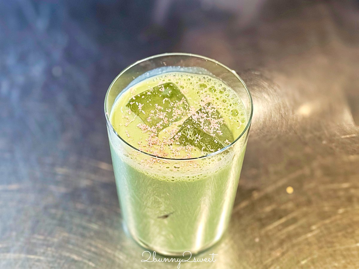 【藍瓶咖啡 京都六角店 Blue Bottle Coffee Kyoto Rokkaku】町家老屋＋自行車行共存，二樓木窗座位太有京都感 @兔兒毛毛姊妹花