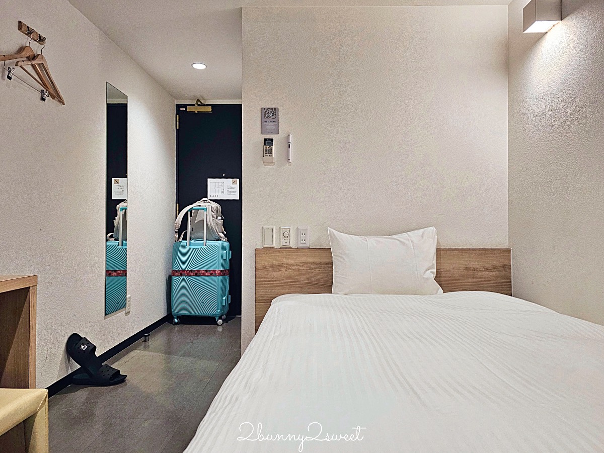 【WAYFARER Shinsaibashi】大阪心齋橋平價飯店推薦：單人到家庭單室套房都有，走路到道頓堀超方便 @兔兒毛毛姊妹花