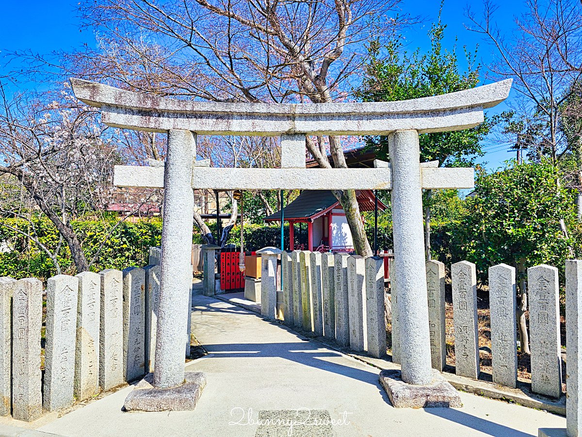 【京都車折神社】藝能神社+早櫻秘境!從二月底一路賞櫻到四月,嵐山旁必訪神社 @兔兒毛毛姊妹花 【京都車折神社】藝能神社+早櫻秘境!從二月底一路賞櫻到四月,嵐山旁必訪神社 @兔兒毛毛姊妹花