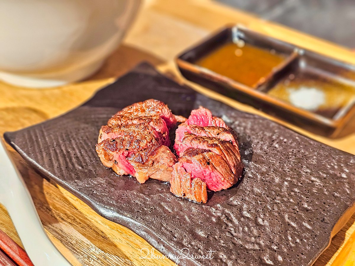 【京都和麵諭吉本舖】河原町美食推薦:¥3,500吃A5和牛松露拉麵,現場鐵板火焰秀太狂 @兔兒毛毛姊妹花 【京都和麵諭吉本舖】河原町美食推薦:¥3,500吃A5和牛松露拉麵,現場鐵板火焰秀太狂 @兔兒毛毛姊妹花