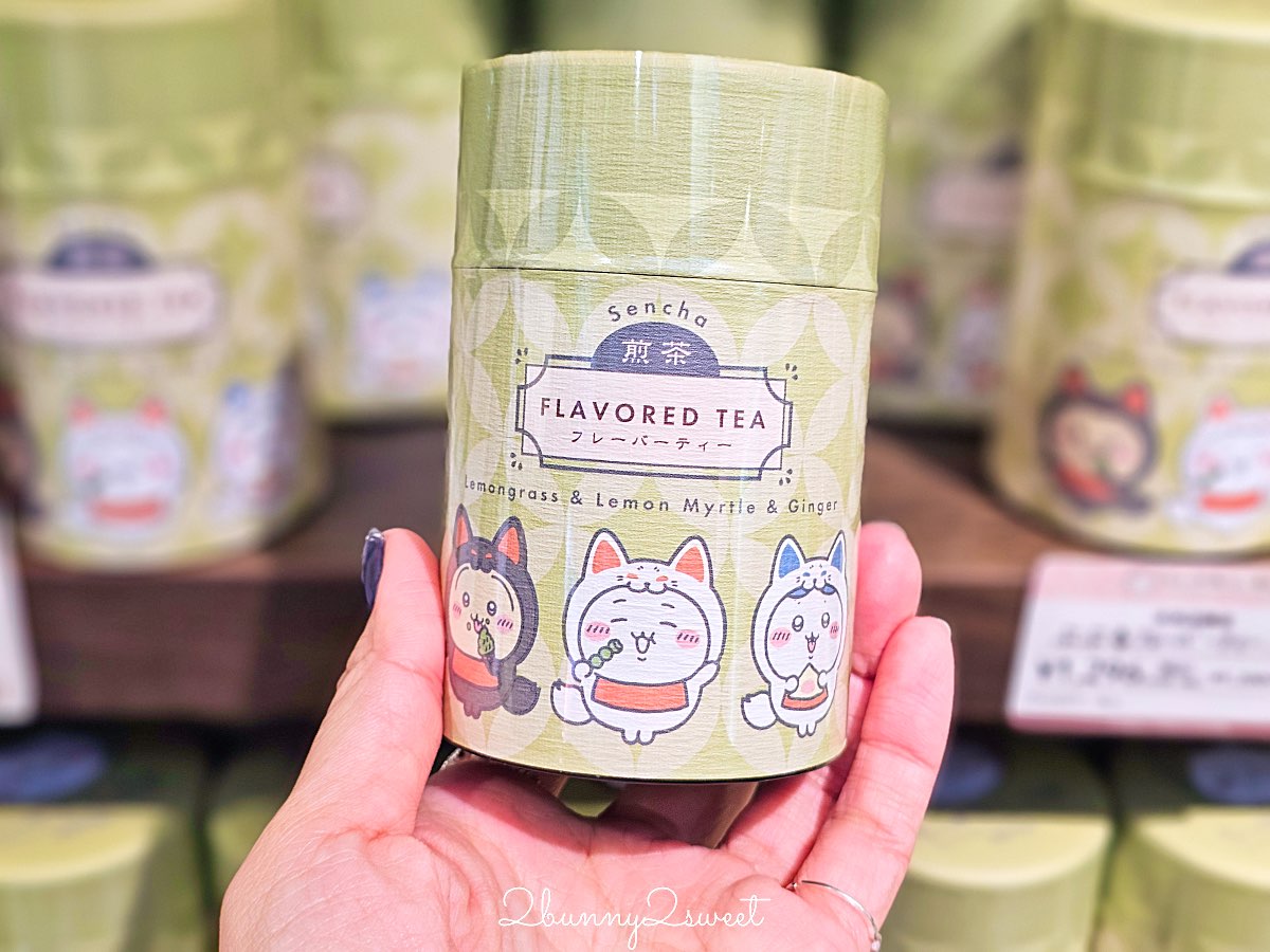 【吉伊卡哇MOGUMOGU本舖 (Chiikawa Mogumogu Honpo)京都伏見店】狐狸裝玩偶限定必買、京都伴手禮清單一次看 @兔兒毛毛姊妹花