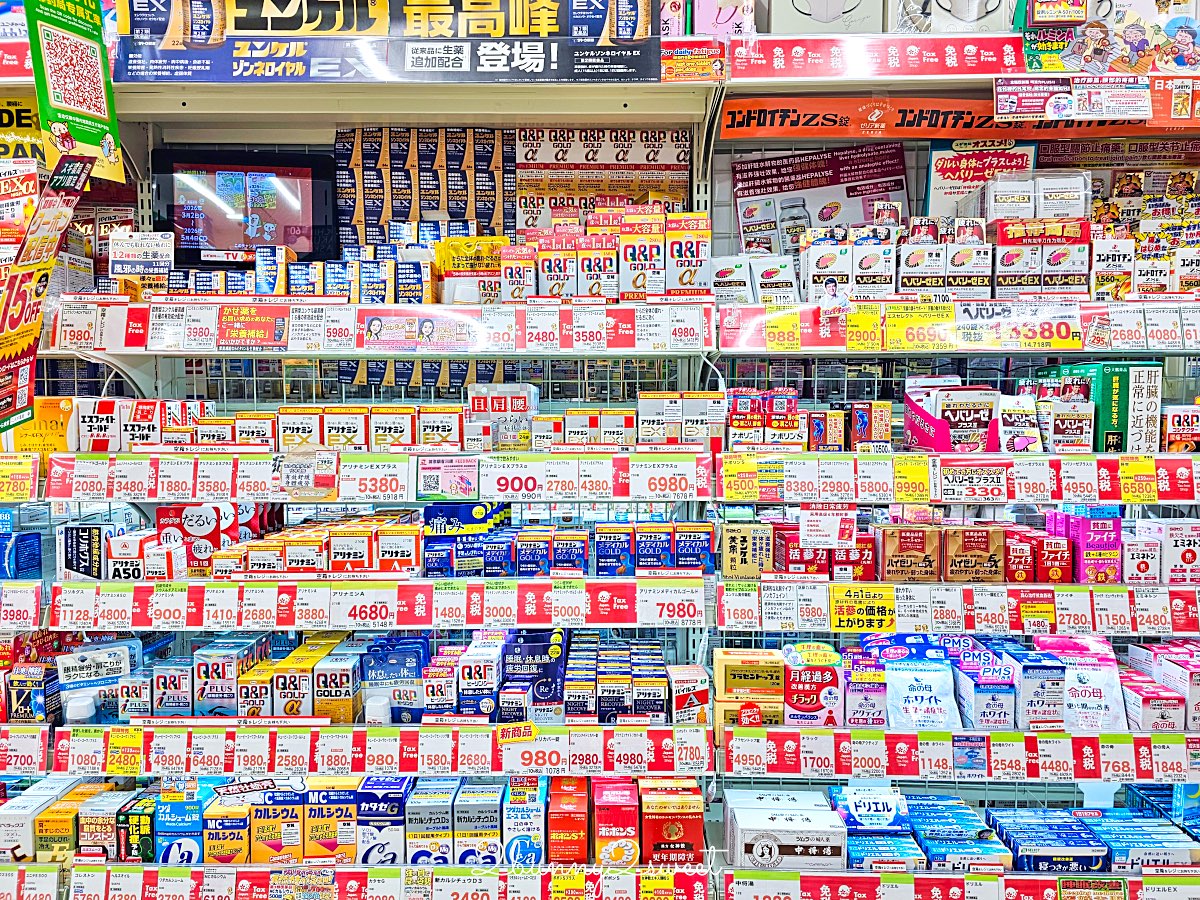 日本藥妝推薦｜SUGI藥局(スギ薬局)必逛攻略！免稅＋折價券最高18%OFF，藥妝零食早餐一次買齊 @兔兒毛毛姊妹花