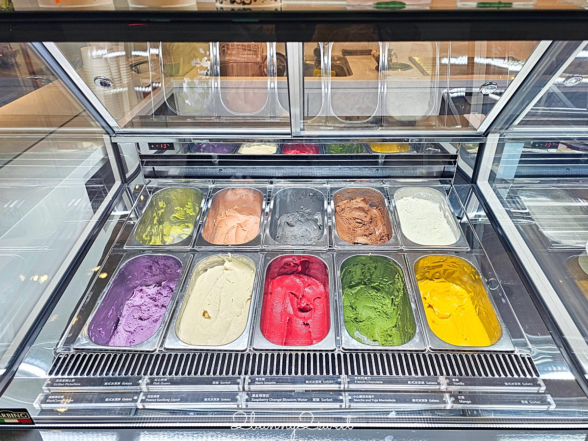 【8%ICE & Cheesecake】永康街咖啡廳:義式冰淇淋+熟成起司蛋糕,東門站靜謐系甜點店推薦 @兔兒毛毛姊妹花 【8%ICE & Cheesecake】永康街咖啡廳:義式冰淇淋+熟成起司蛋糕,東門站靜謐系甜點店推薦 @兔兒毛毛姊妹花