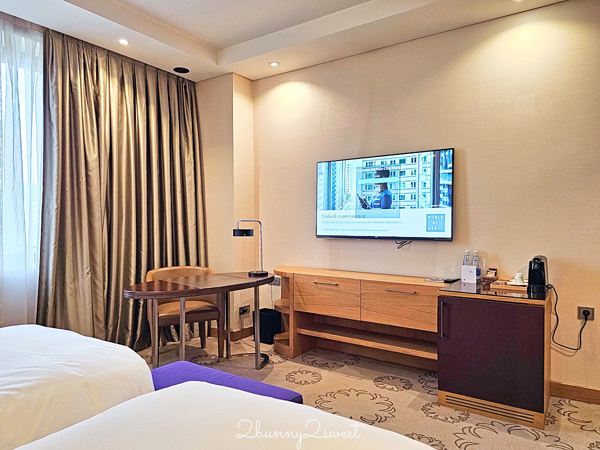 【Hyatt Regency Tashkent 塔什干凱悅酒店】塔什干市中心五星飯店推薦：泳池Spa＋完整設施住宿開箱 @兔兒毛毛姊妹花