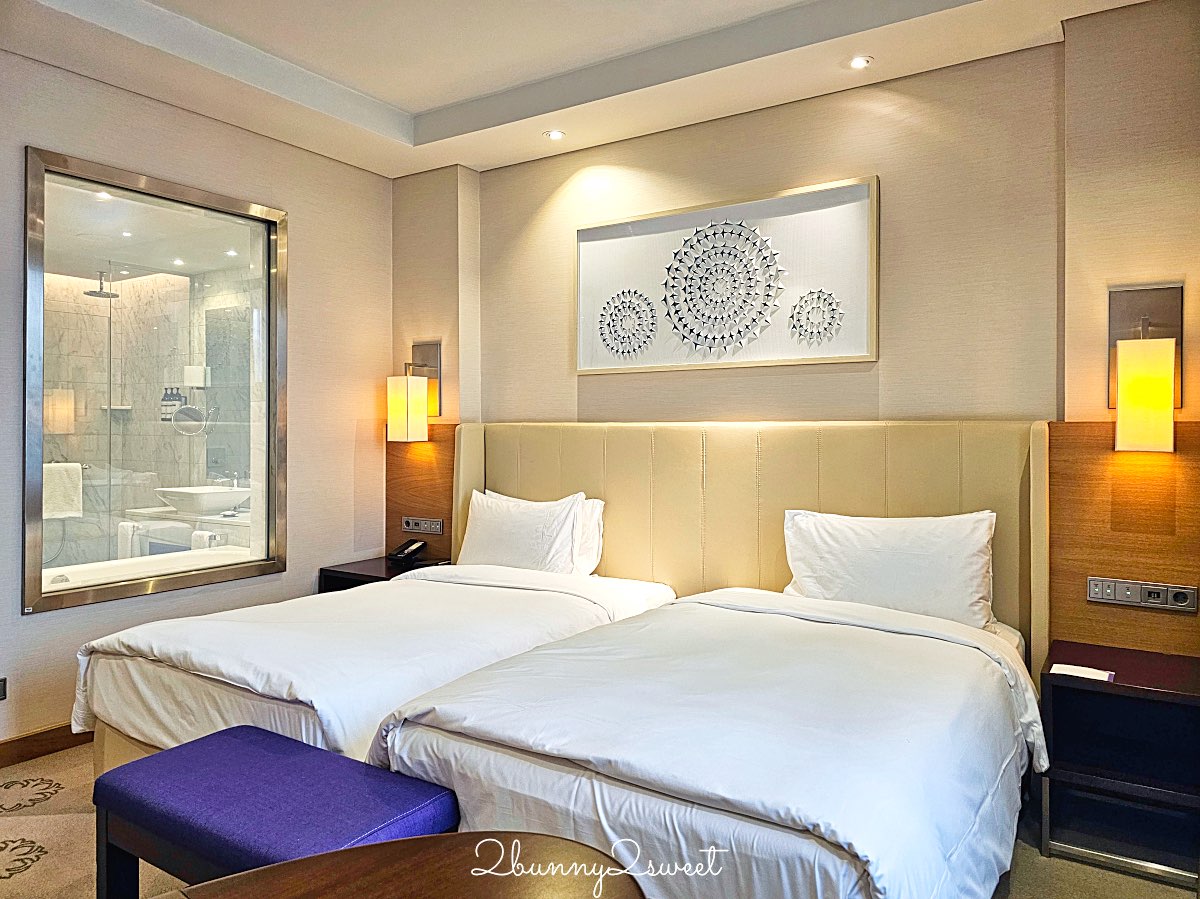 【Hyatt Regency Tashkent 塔什干凱悅酒店】塔什干市中心五星飯店推薦：泳池Spa＋完整設施住宿開箱 @兔兒毛毛姊妹花