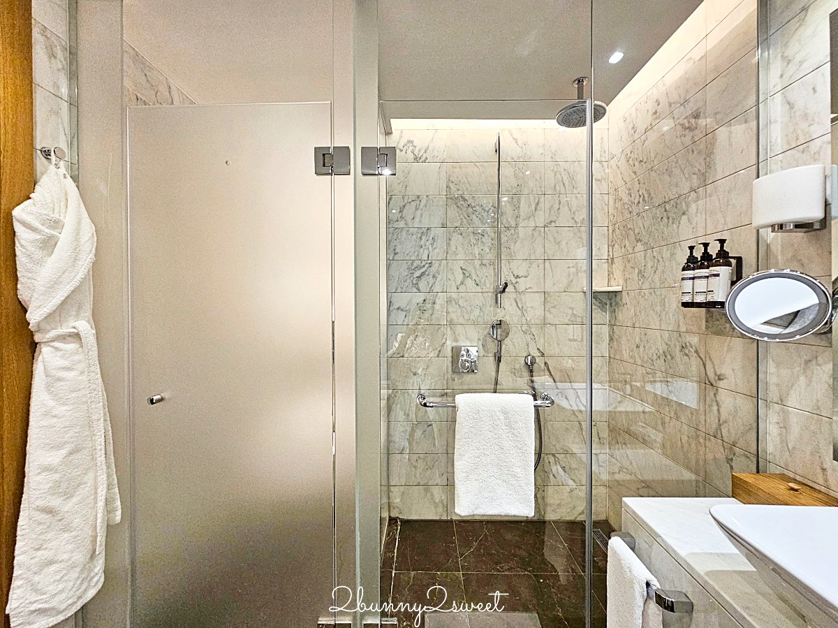 【Hyatt Regency Tashkent 塔什干凱悅酒店】塔什干市中心五星飯店推薦：泳池Spa＋完整設施住宿開箱 @兔兒毛毛姊妹花