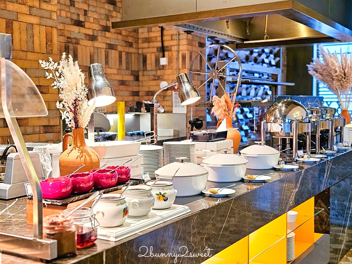 【Hyatt Regency Tashkent 塔什干凱悅酒店】塔什干市中心五星飯店推薦：泳池Spa＋完整設施住宿開箱 @兔兒毛毛姊妹花