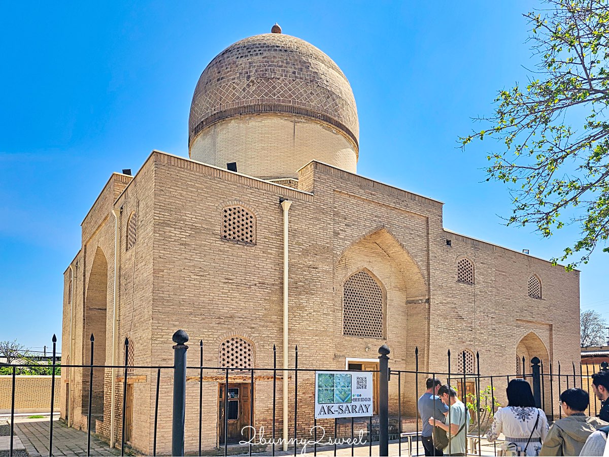 【阿克薩萊陵墓 Aksaray Mausoleum】撒馬爾罕低調外觀卻藏金碧輝煌穹頂，帖木兒時代最驚艷的隱藏版陵墓 @兔兒毛毛姊妹花