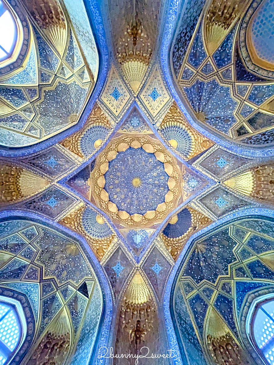 【阿克薩萊陵墓 Aksaray Mausoleum】撒馬爾罕低調外觀卻藏金碧輝煌穹頂，帖木兒時代最驚艷的隱藏版陵墓 @兔兒毛毛姊妹花