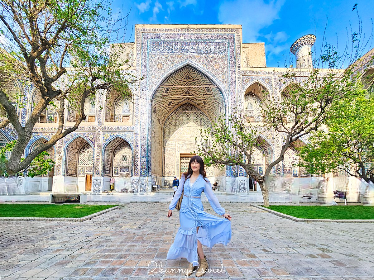 【雷吉斯坦廣場 Registan Square】撒馬爾罕必訪地標，三大學院、門票交通、夜景燈光秀、換裝體驗全攻略 @兔兒毛毛姊妹花