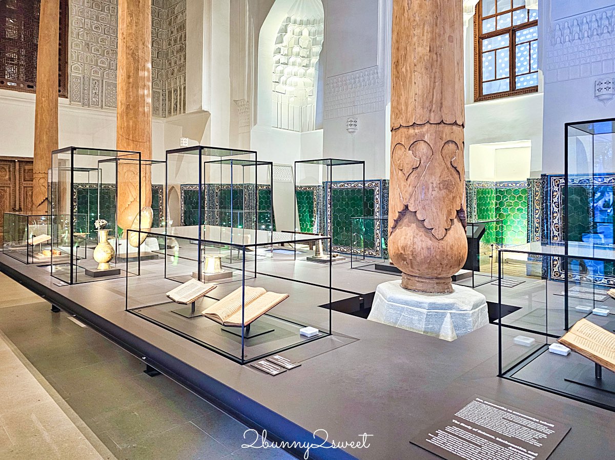 【雷吉斯坦廣場 Registan Square】撒馬爾罕必訪地標，三大學院、門票交通、夜景燈光秀、換裝體驗全攻略 @兔兒毛毛姊妹花