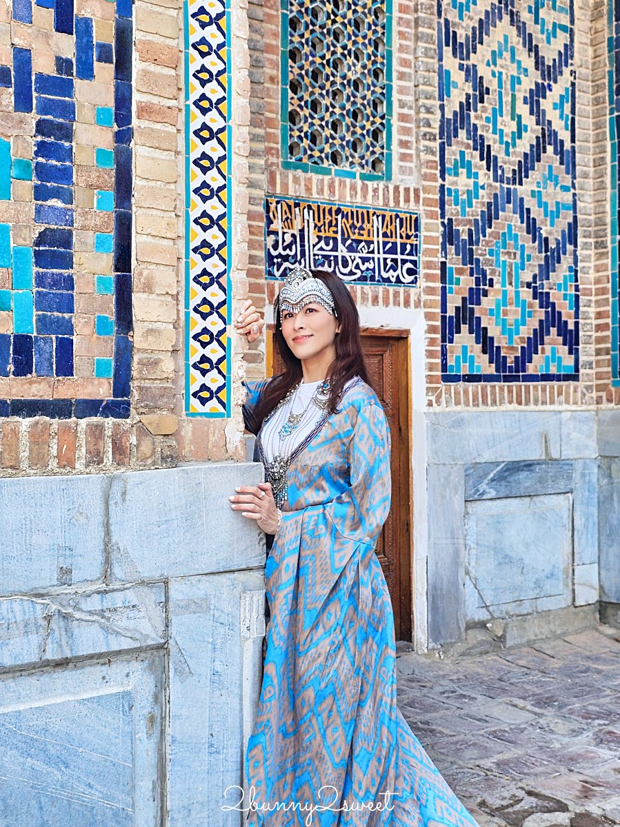 【雷吉斯坦廣場 Registan Square】撒馬爾罕必訪地標，三大學院、門票交通、夜景燈光秀、換裝體驗全攻略 @兔兒毛毛姊妹花