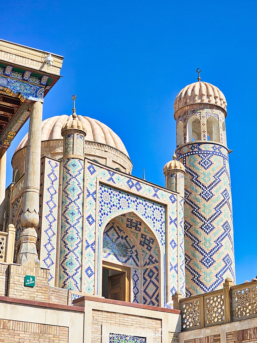 【哈茲拉希茲爾清真寺 Hazrat Khizr Mosque】撒馬爾罕拍比比哈藍清真寺最佳視角，首任總統陵寢也在這 @兔兒毛毛姊妹花