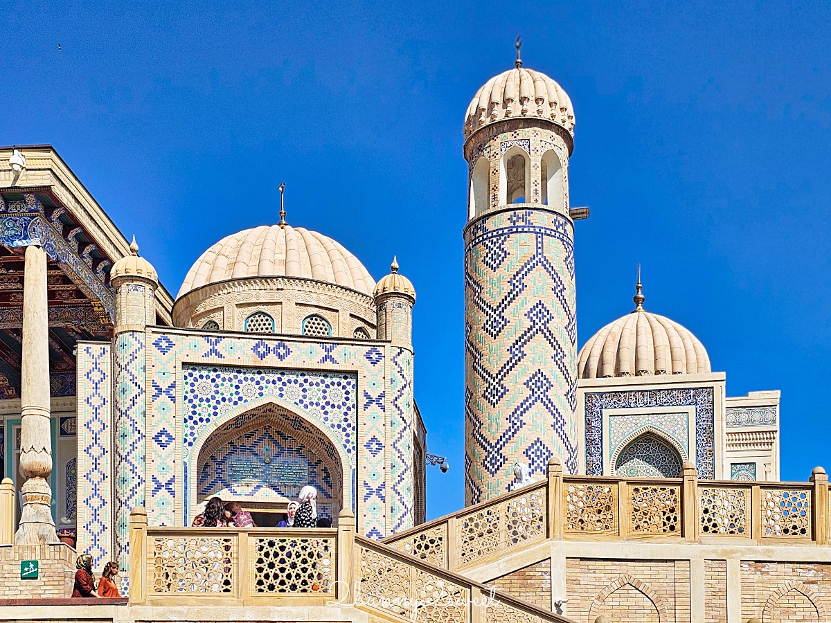 【哈茲拉希茲爾清真寺 Hazrat Khizr Mosque】撒馬爾罕拍比比哈藍清真寺最佳視角，首任總統陵寢也在這 @兔兒毛毛姊妹花