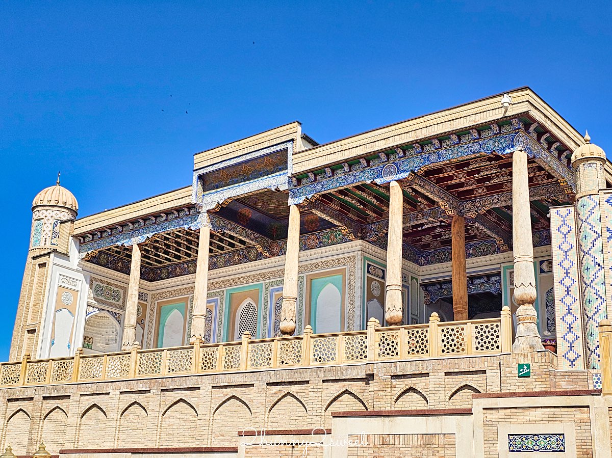 【哈茲拉希茲爾清真寺 Hazrat Khizr Mosque】撒馬爾罕拍比比哈藍清真寺最佳視角，首任總統陵寢也在這 @兔兒毛毛姊妹花